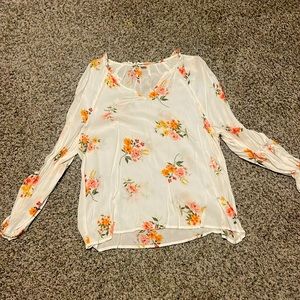 Size M worn a couple do times no longer fits, too small